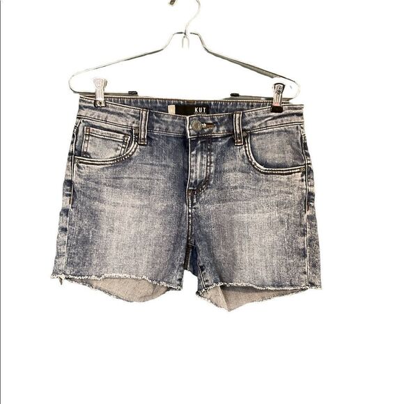 Kut from the kloth gidget fray shorts size 4 - Picture 2 of 8